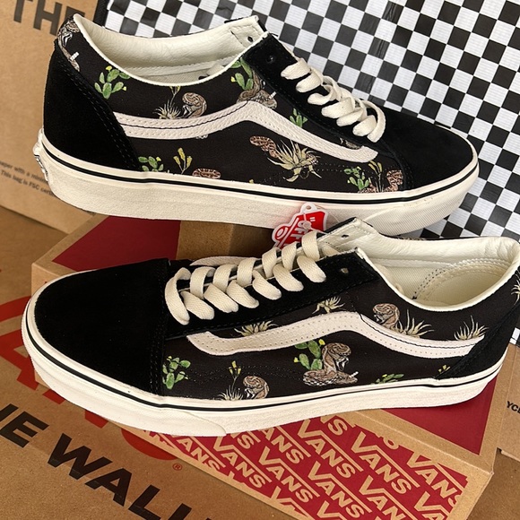 Vans WMNS Old Skool Desert Snake/Black sneakers - Picture 11 of 16
